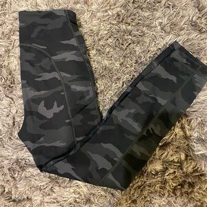 athleta camo leggings